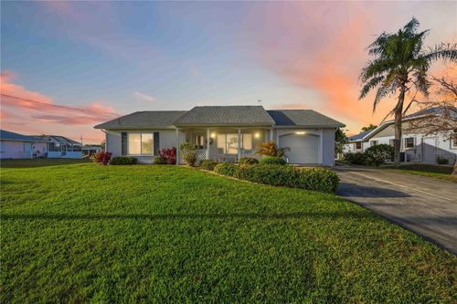 886 E 4th Street, ENGLEWOOD, FL, 34223 | Card Image