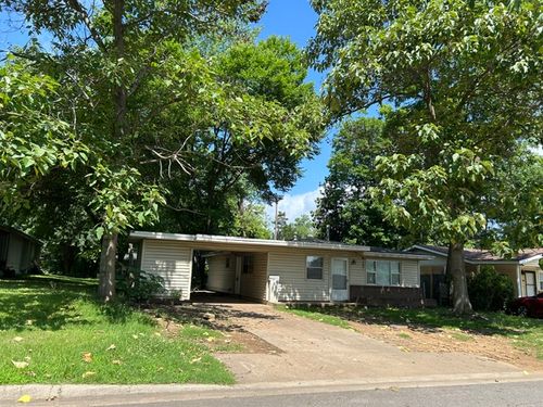 1710 S Detroit Ave, Russellville, AR, 72801-7252 | Card Image
