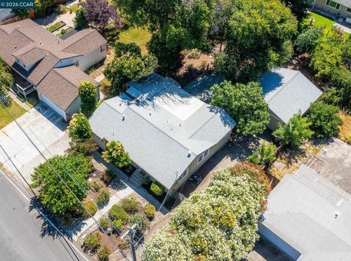 2072 Chalomar Rd, Concord, CA, 94518-3013 | Card Image