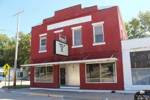 202 Riley Ave, Ogden, KS, 66517-9703 | Card Image