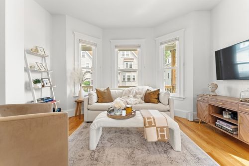 1-54 Bloomfield St, Boston, MA, 02124 | Card Image