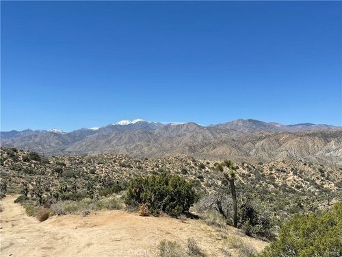 54589 Hoopa Trl, Yucca Valley, CA, 92284 | Card Image