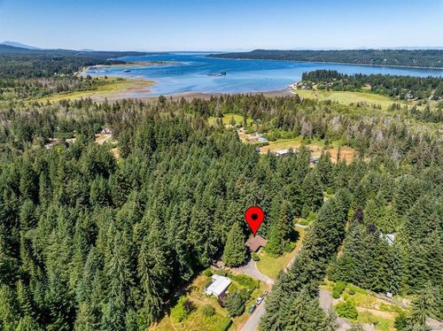 7789 Little Way, Fanny Bay, BC, V0R1W0 | Card Image
