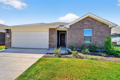 215 Teton St, Greenville, TX, 75402-8028 | Card Image