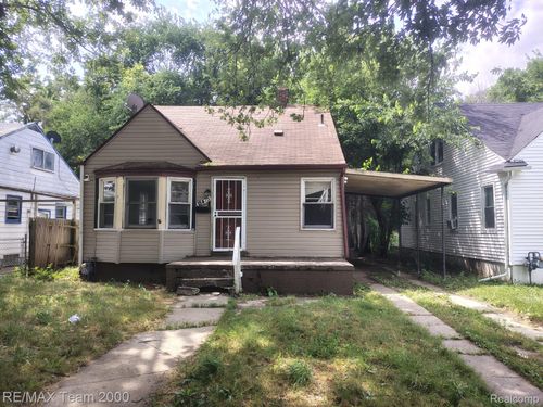 18475 Winthrop St, Detroit, MI, 48235-2922 | Card Image