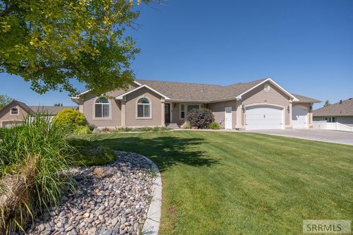 2488 Fieldstone Dr, Ammon, ID, 83401-5854 | Card Image