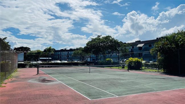 APT-105K - 8300 Sands Point Blvd, Condo with 1 bedrooms, 2 bathrooms and null parking in Tamarac FL | Image 18