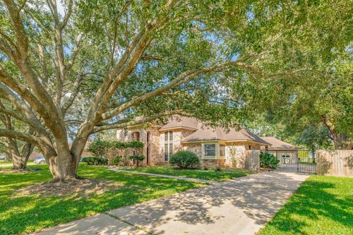 1600 Azalea St, Sweeny, TX, 77480-1010 | Card Image