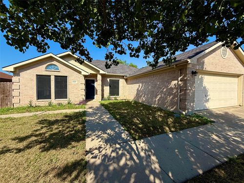 8159 Kathleen Dr, Fort Worth, TX, 76137-6113 | Card Image