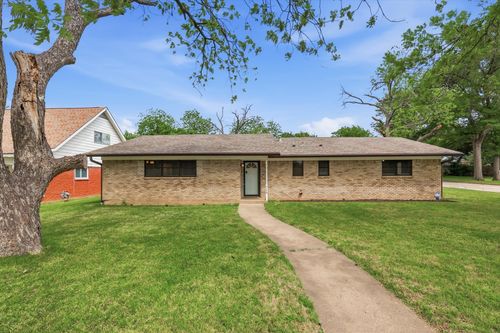 713 Waggoner Dr, Arlington, TX, 76013-1459 | Card Image