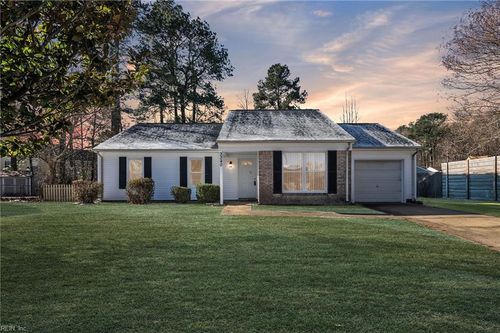 3340 Woodbaugh Dr, Chesapeake, VA, 23321-4815 | Card Image