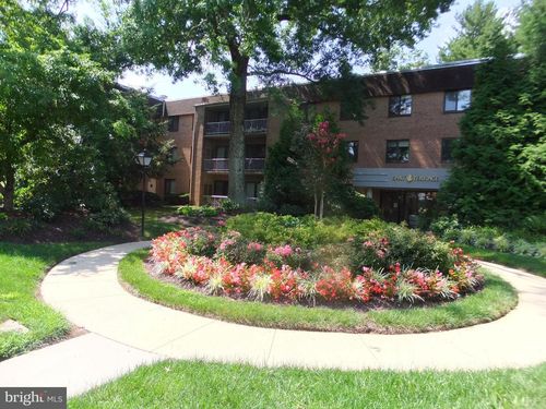 e210-1650 Oakwood Dr, PENN VALLEY, PA, 19072-1030 | Card Image
