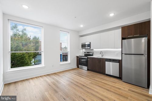 401-4324 Lancaster Ave, PHILADELPHIA, PA, 19104-1367 | Card Image