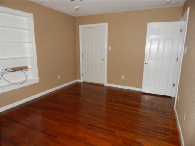 330 E Cedar St, House other with 2 bedrooms, 1 bathrooms and 2 parking in Bertram TX | Image 10