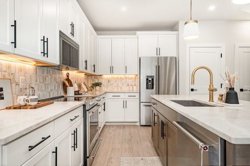 130 Zola Aly, Nashville, TN, 37209-2486 | Card Image