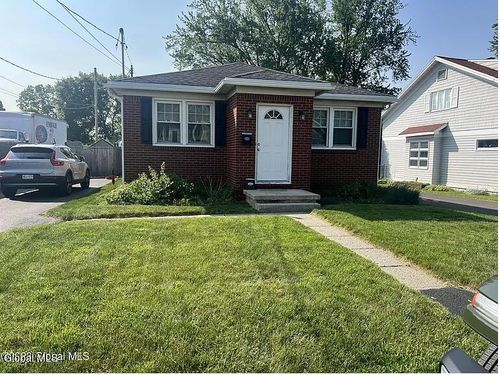 2 Van Buren Ave, Albany, NY, 12205-5219 | Card Image