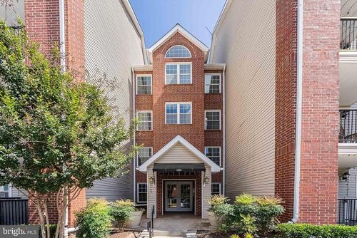 2173-3309 Wyndham Cir, ALEXANDRIA, VA, 22302-4313 | Card Image