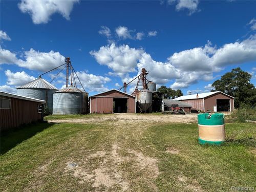 16465 Almont Rd, Allenton, MI, 48002-2806 | Card Image