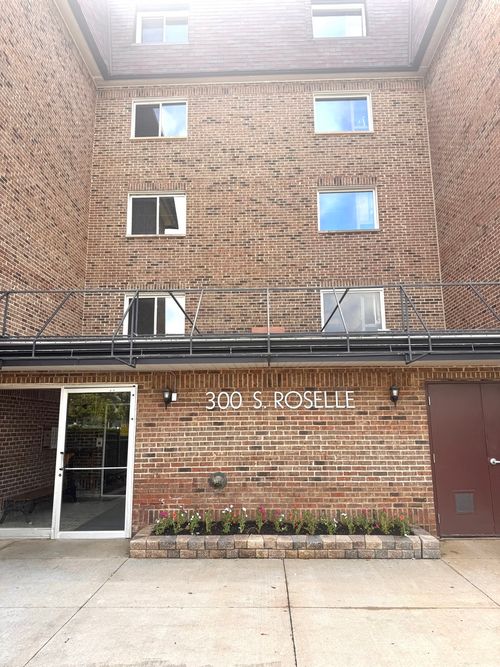 309-300 S Roselle Rd, Schaumburg, IL, 60193-1623 | Card Image