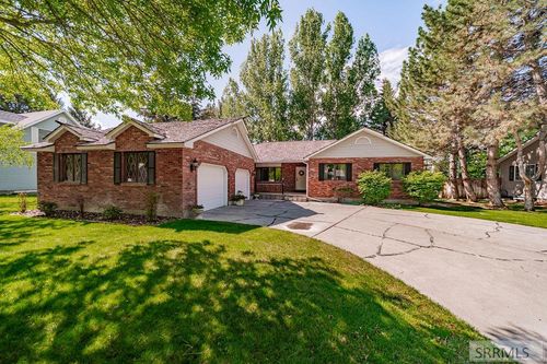144 Brookside Dr, Idaho Falls, ID, 83404-7233 | Card Image