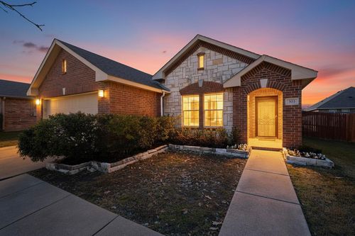 303 Laurel Ln, Fate, TX, 75087-9311 | Card Image