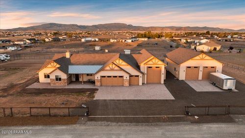 10407 N Rod Iron Rd, Prescott Valley, AZ, 86315-4945 | Card Image