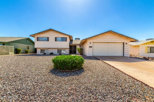 3819 W Mauna Loa Ln, Phoenix, AZ, 85053-4538 | Card Image