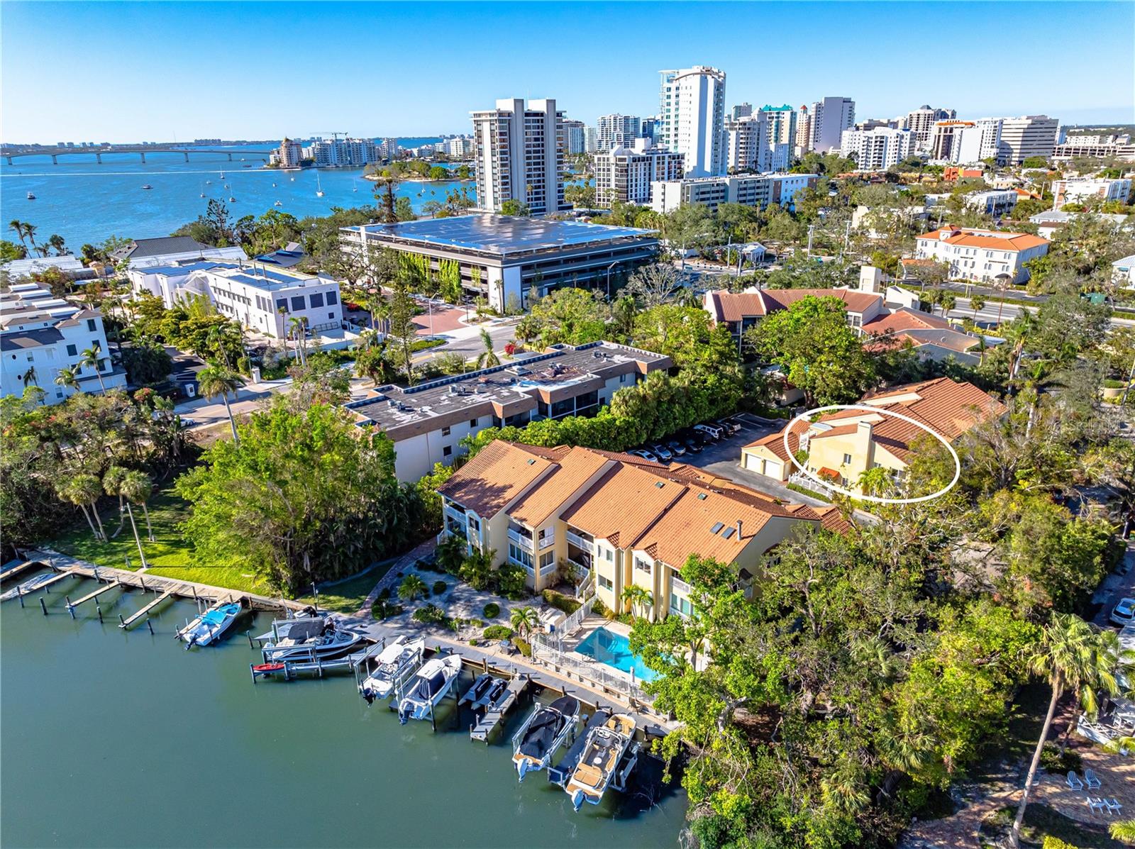 Hudson Ave, Sarasota, FL 34236