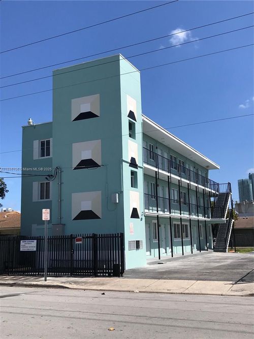 apt-11-1815 Nw 1st Ct, Miami, FL, 33136-1745 | Card Image