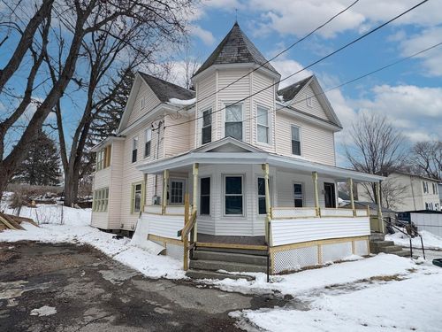 2 Champlain Pl, Winooski, VT, 05404-1901 | Card Image