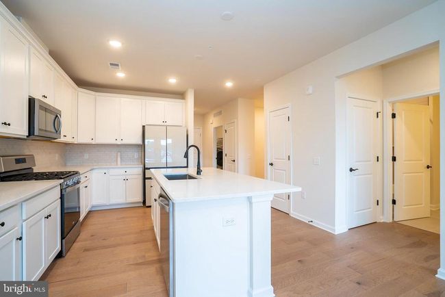 311 - 1 Culvert Dr, Condo with 2 bedrooms, 2 bathrooms and null parking in PRINCETON JUNCTION NJ | Image 7