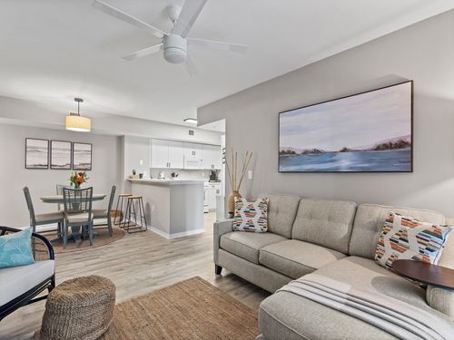 109-1650 N 42nd Cir, Vero Beach, FL, 32967-8116 | Card Image
