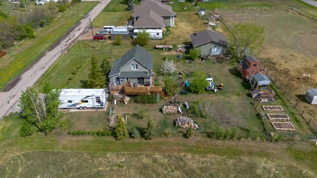 126 3 St, House other with 5 bedrooms, 2 bathrooms and 4 parking in Stirling AB | Image 33