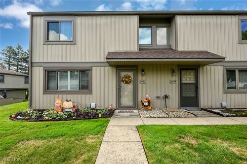 11977 Harbour Light Dr, North Royalton, OH, 44133-2684 | Card Image