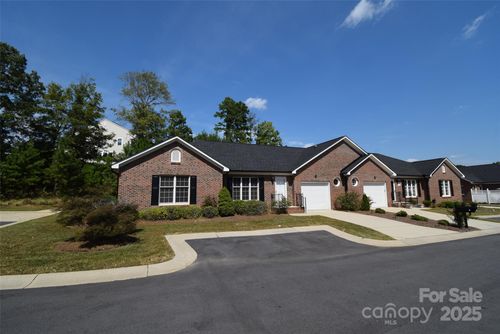 542 Queen Brogan Ct, Gastonia, NC, 28054-0822 | Card Image