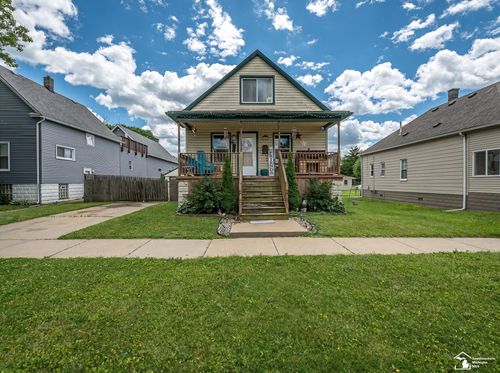 857 Plum St, Wyandotte, MI, 48192-6530 | Card Image