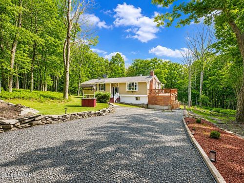 2193 Spring Dr, Bushkill, PA, 18324-8649 | Card Image