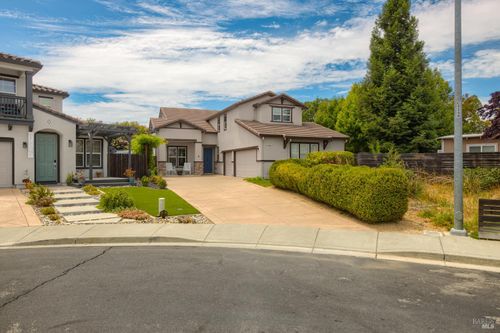 918 Monticello Court, Vacaville, CA, 95688 | Card Image