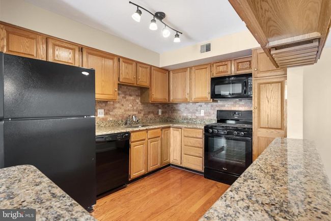 APT-201 - 11021 Folksie Ct, Condo with 2 bedrooms, 2 bathrooms and null parking in MANASSAS VA | Image 15