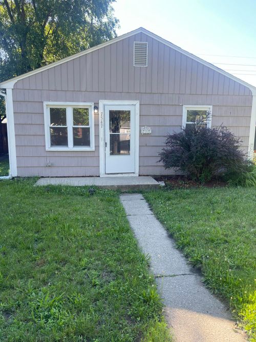 7547 Beech Ave, Hammond, IN, 46324-3106 | Card Image