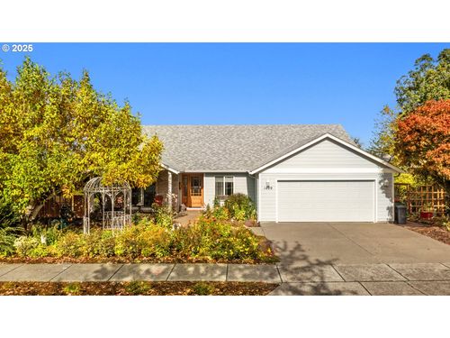 1409 Crestview Dr, Silverton, OR, 97381-1961 | Card Image