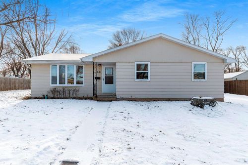 621 W 7th Street, KAUKAUNA, WI, 54130 | Card Image