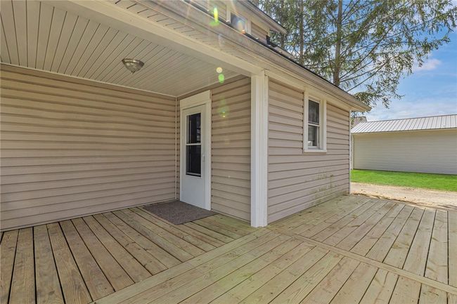 Back porch area | Image 32
