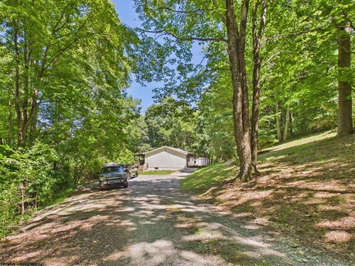 365 Shumaker Rd, Buckhannon, WV, 26201-4564 | Card Image