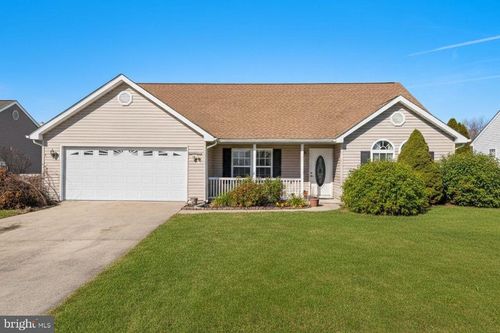 92 Wyer St, WEYERS CAVE, VA, 24486-2427 | Card Image