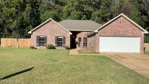 119 Copper Ln, Richland, MS, 39218-6048 | Card Image