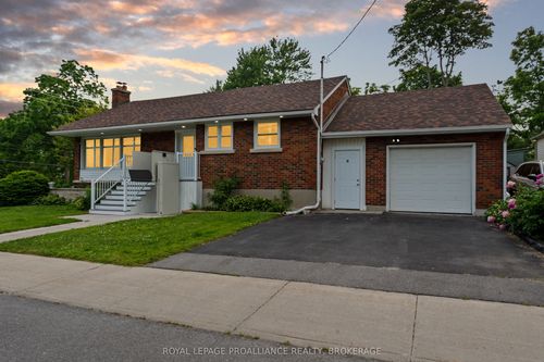 48 Ellerbeck St, Kingston, ON, K7L4H7 | Card Image