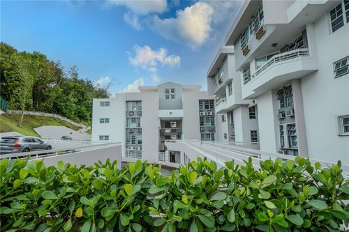 808-808 Calle Bosque, San Juan, PR, 00912 | Card Image