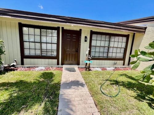 2260 Plum Ct, Pembroke Pines, FL, 33026-1627 | Card Image
