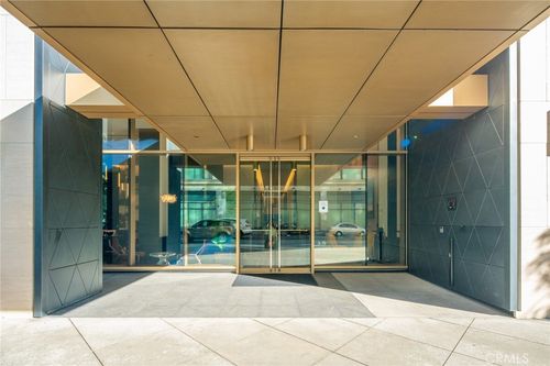 1012-400 S Broadway, LOS ANGELES, CA, 90015-4002 | Card Image